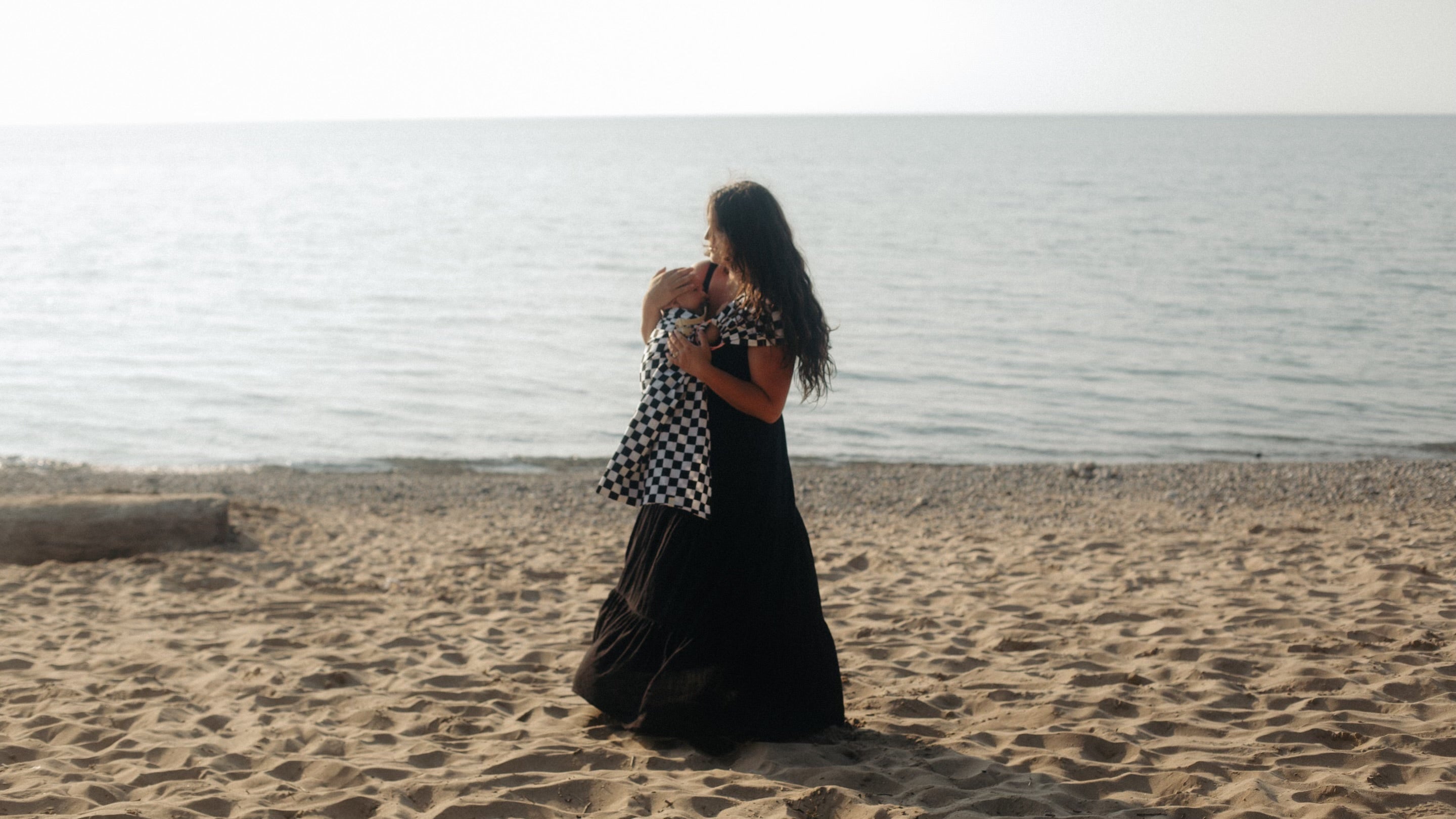 Black Race Ring Sling Carrier